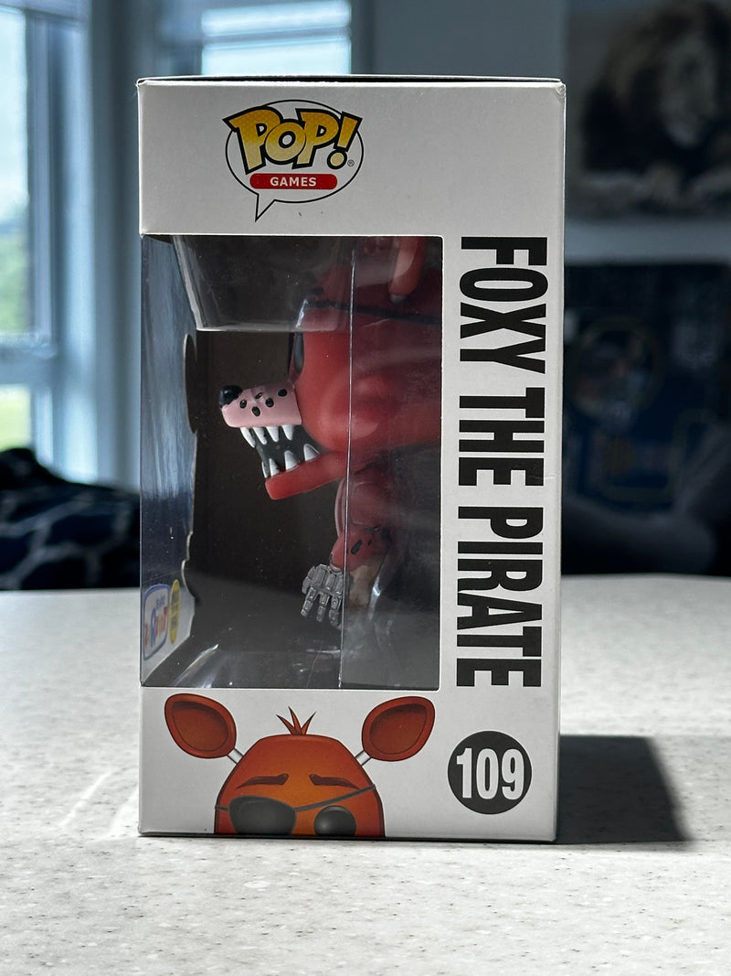 Foxy The Pirate - Five Nights at Freddy's