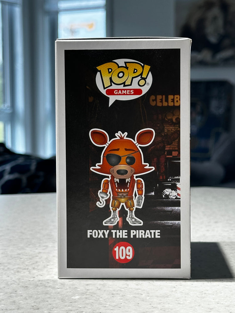 Foxy The Pirate - Five Nights at Freddy's