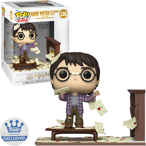 Harry Potter With Hogwarts Letters - Wizarding World Harry Potter #136 (Funko.com Exclusive)