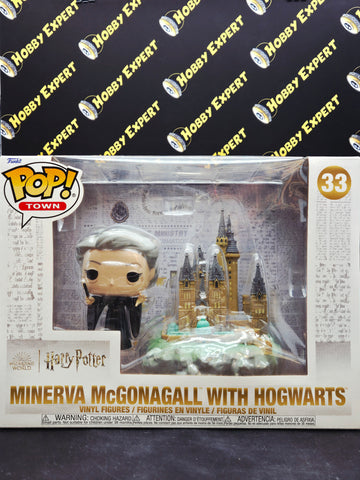 Minerva Mcgonagall With Hogwarts #33 - Harry Potter Wizarding World